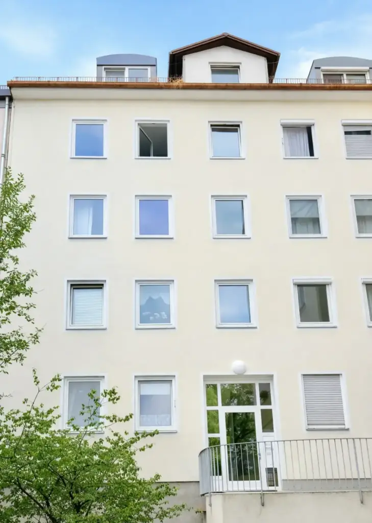 Außenansicht der Praxis für Paartherapie und Traumatherapie von Daniel Urban in München